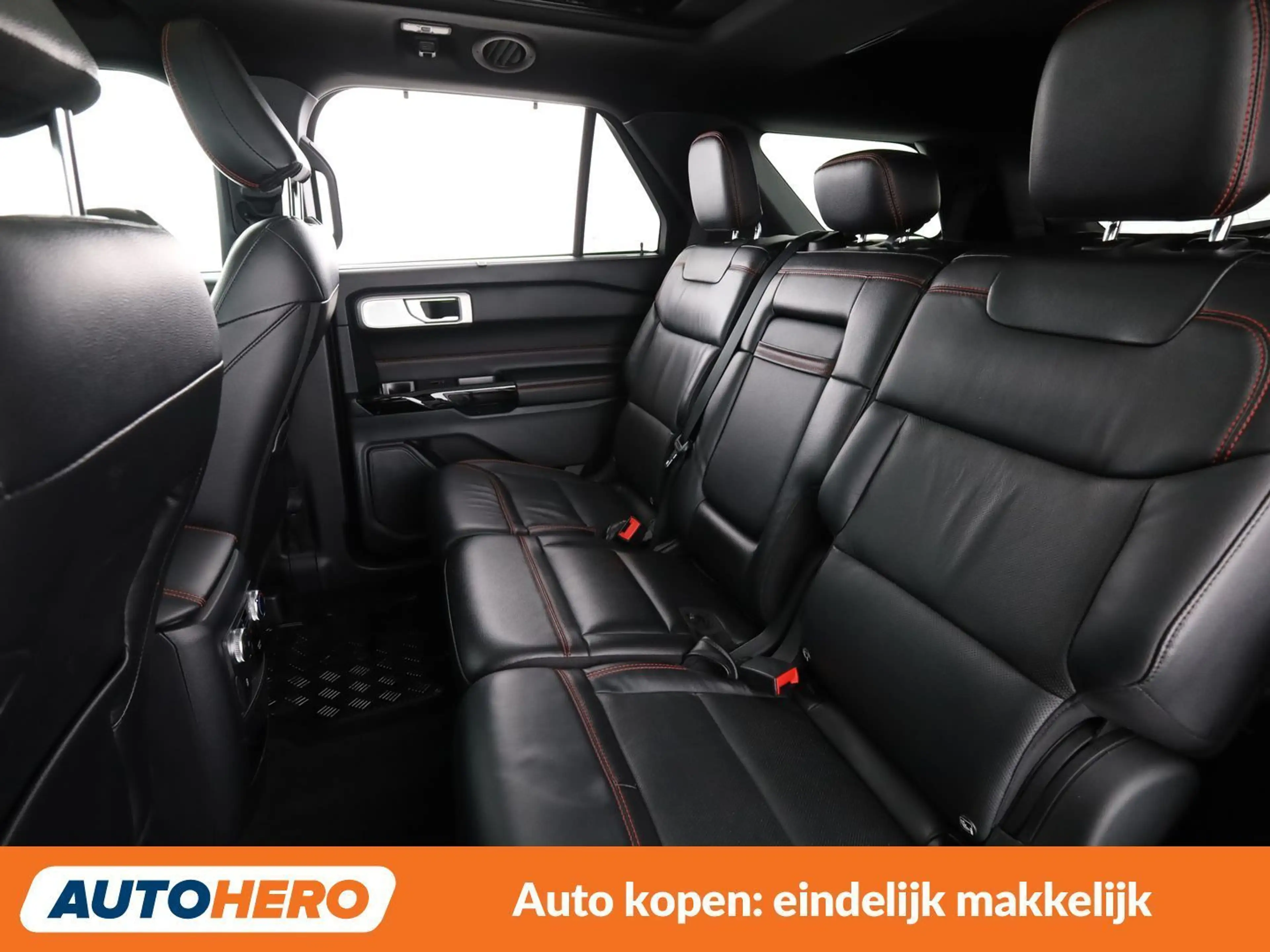Ford Explorer 3.0 Plug-in Hybrid 4x4 ST-Line — photo 15