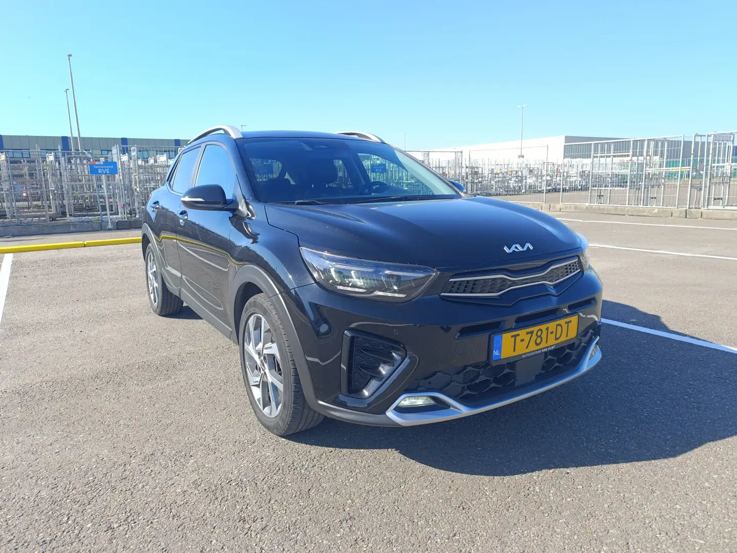 Kia Stonic Stonic 1.0 T-GDi MHEV GT-L+ Чорний - 2