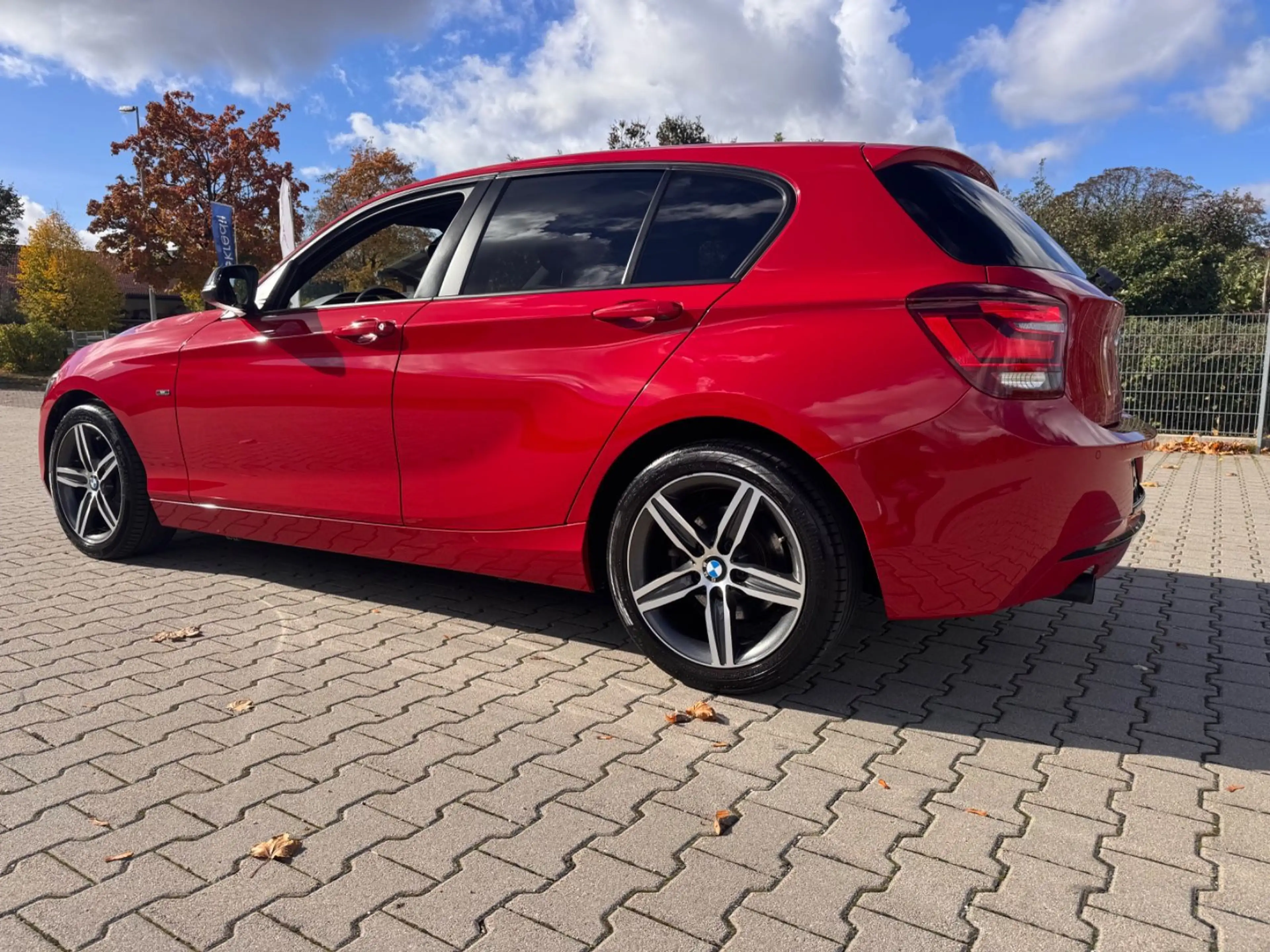 BMW 118 d Limousine 5-trg. Sport Line 17 Zoll PDC — photo 4
