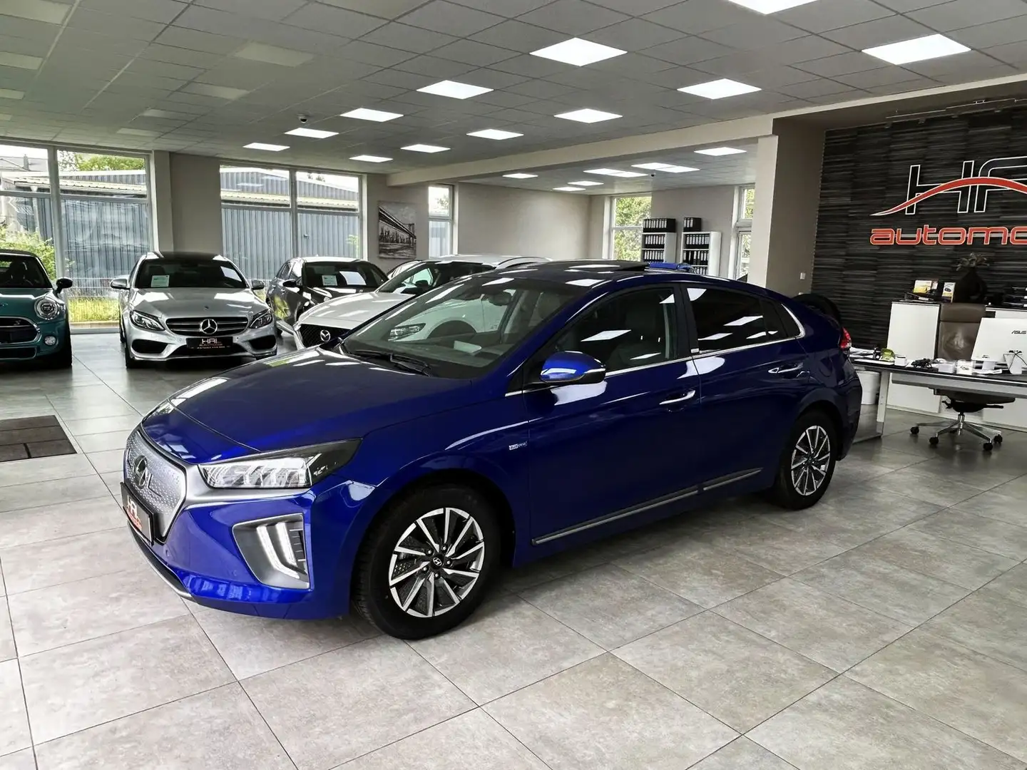 Hyundai IONIQ Premium Elektro GSD/Leder/Schiebedach/Navi Blue - 1