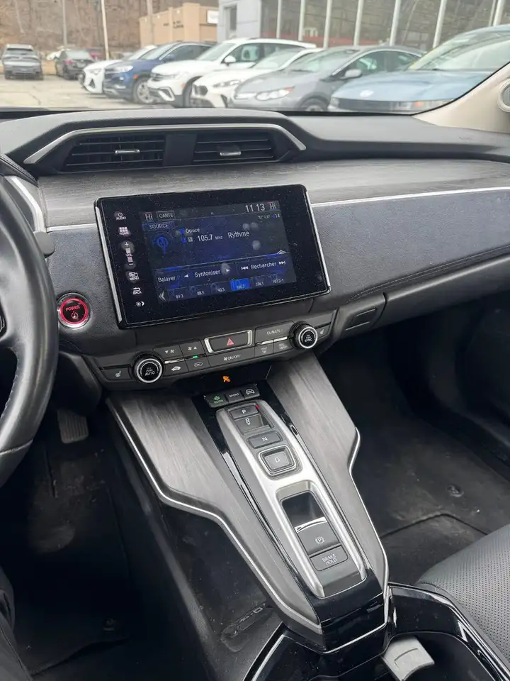Honda Clarity снимка Honda Clarity