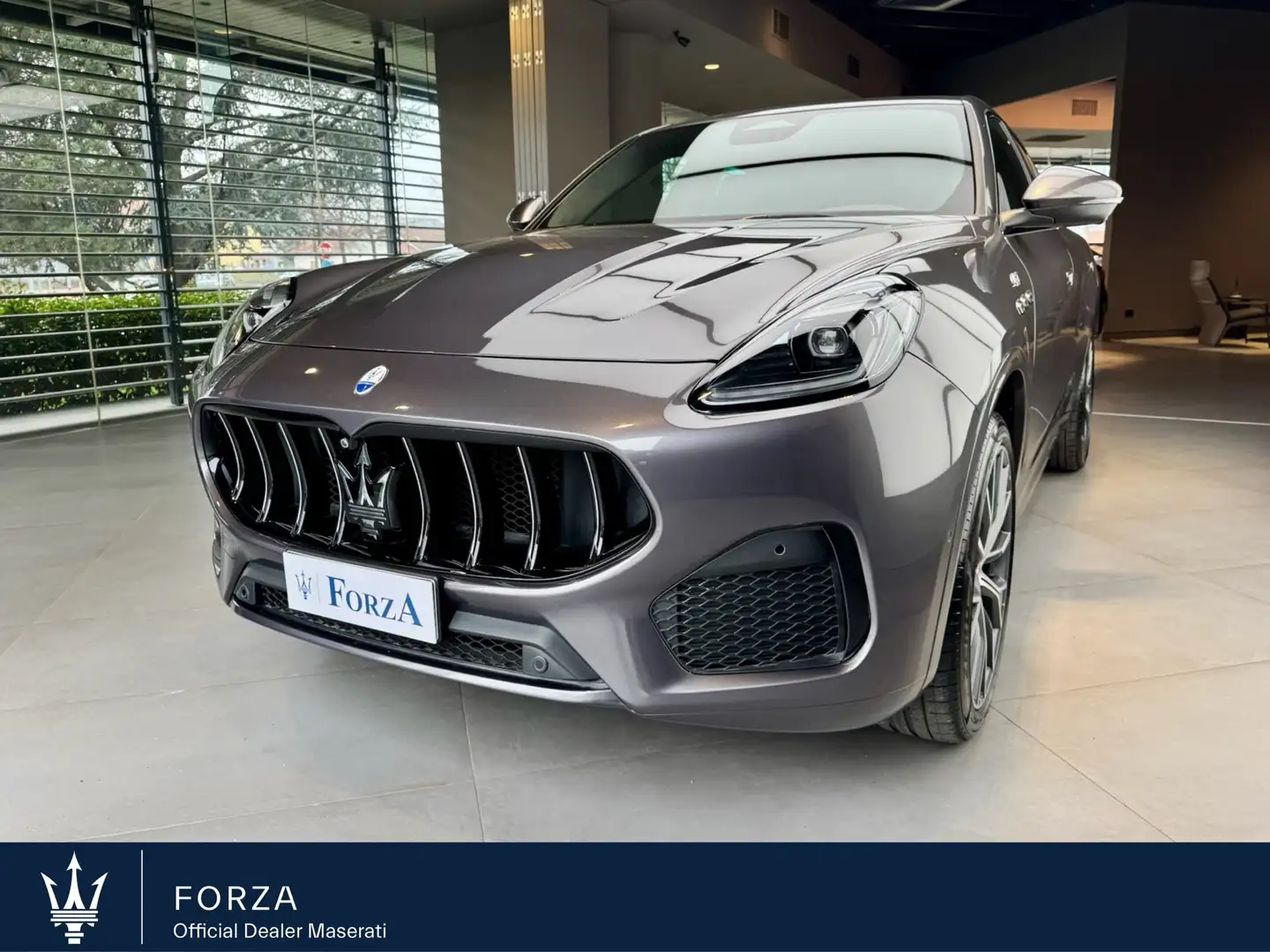 Maserati Grecale 2.0 mhev GT 300 Cv , C. 21" , Sport pack Gris - 1