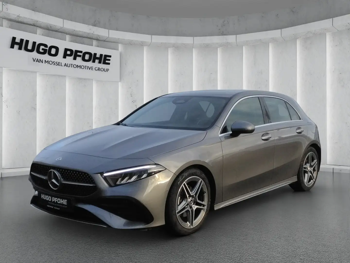 Mercedes-Benz A 200 AMG Line (EURO 6e) Grau - 1