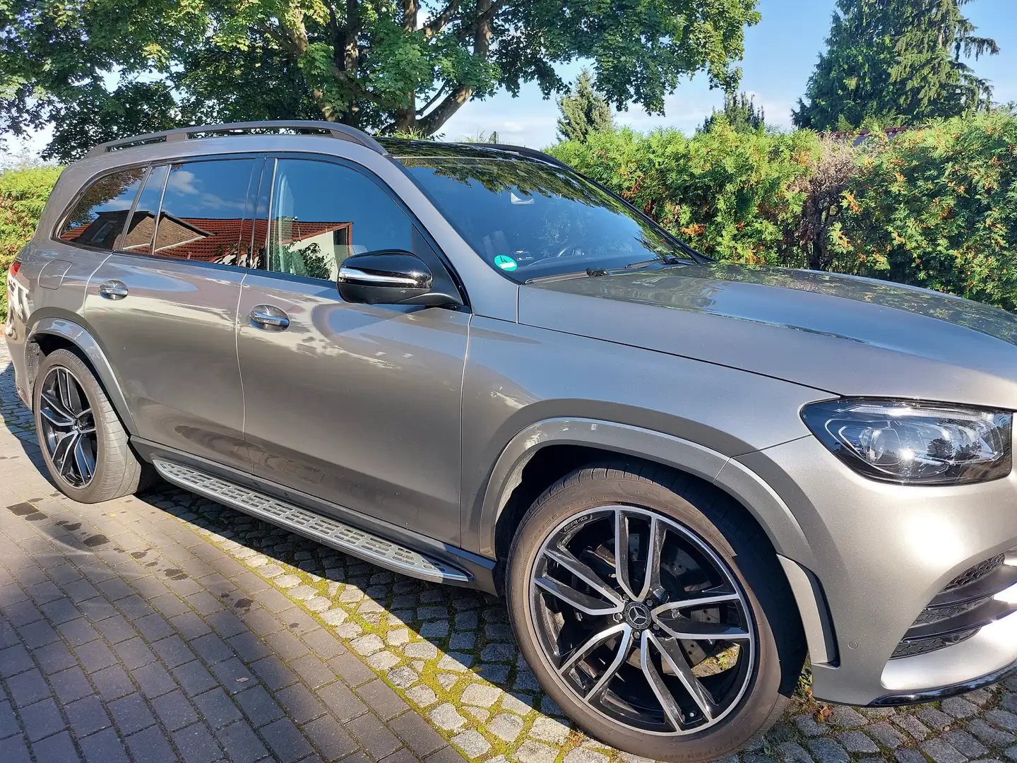 Mercedes-Benz GLS 400 GLS 400 d 4Matic 9G-TRONIC Argintiu - 1