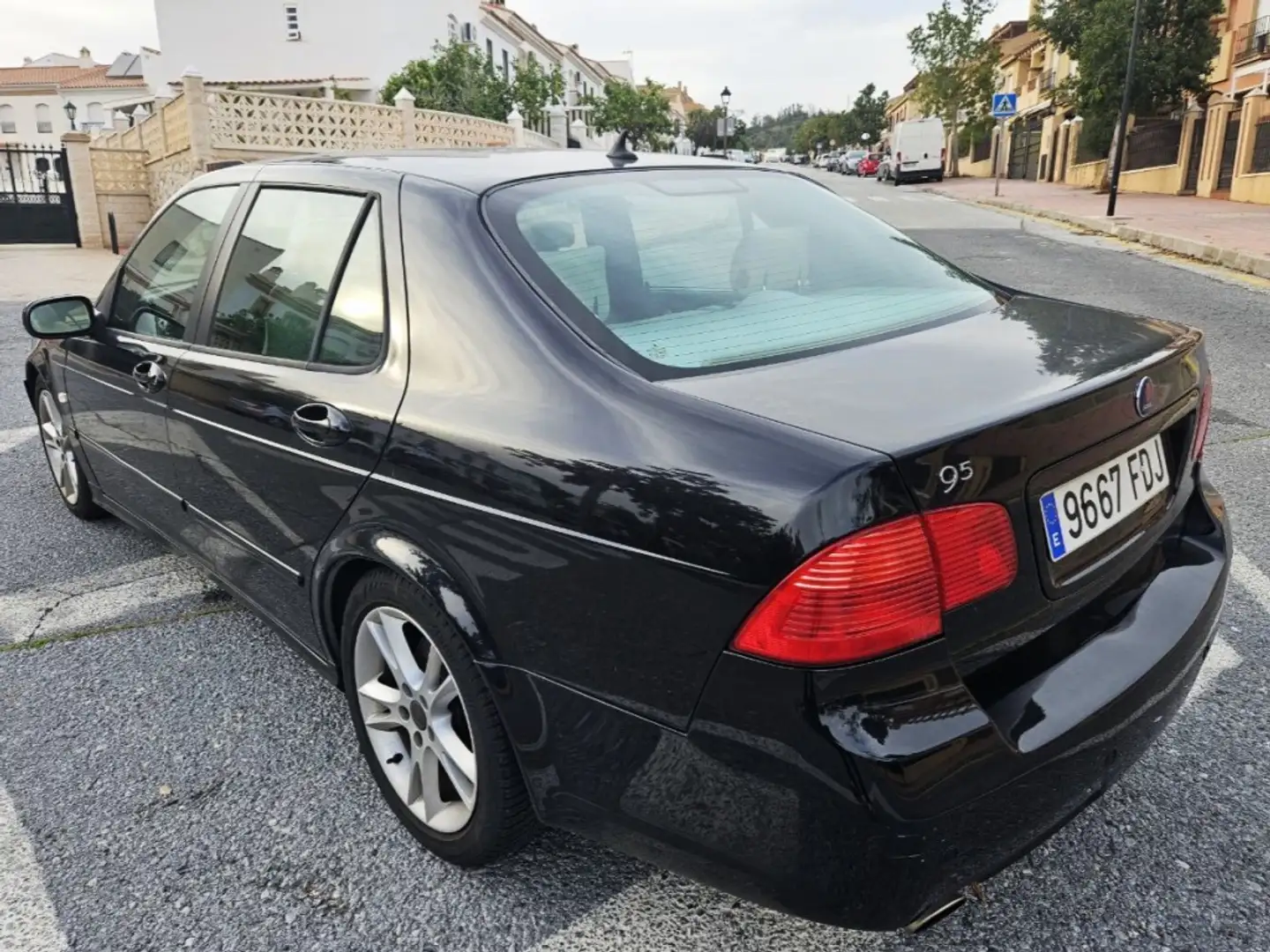 Saab 9-5 Berlina Automático de 4 Puertas Negro - 2