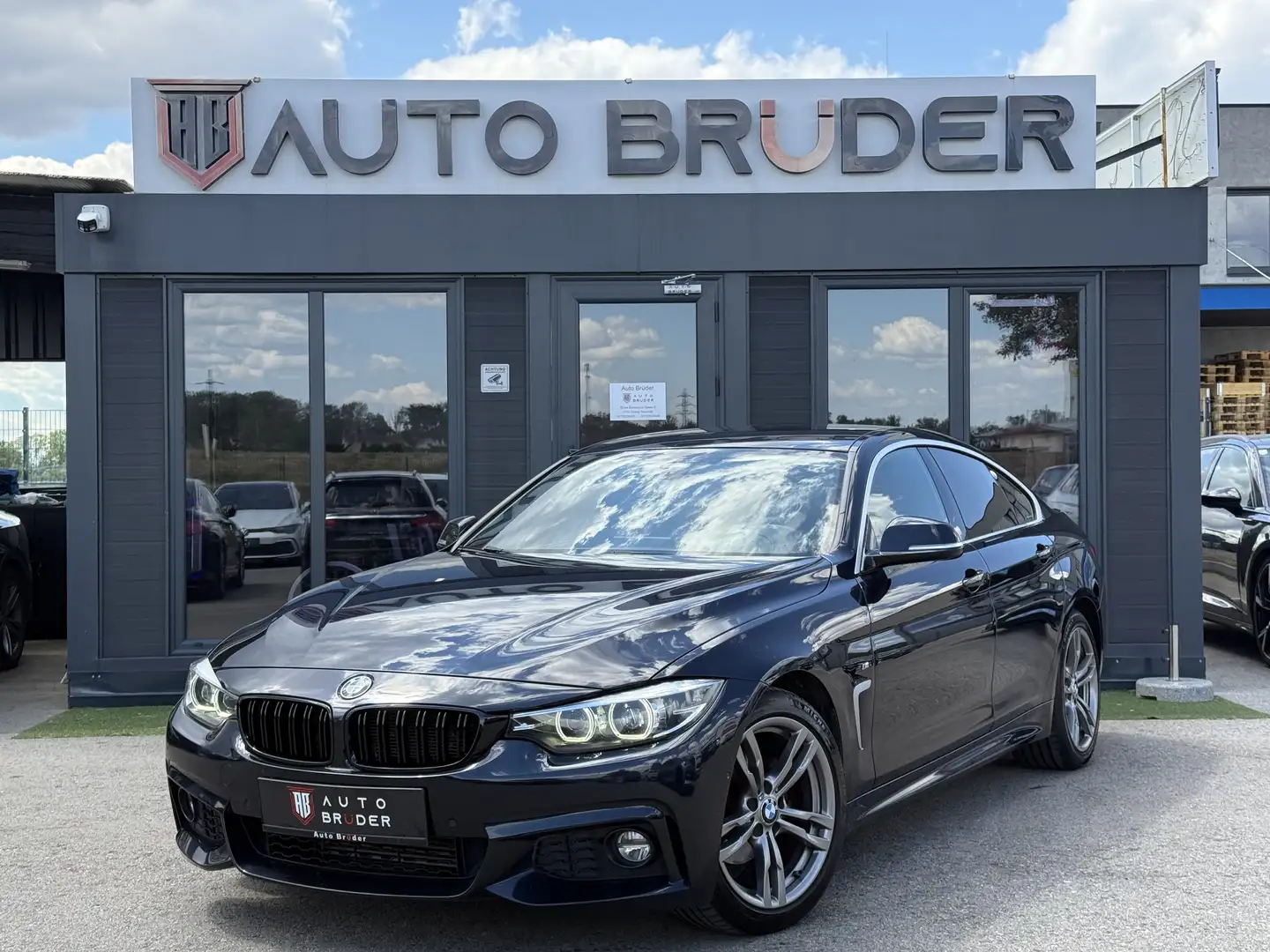 BMW 418 418 d M Sport Schwarz - 1