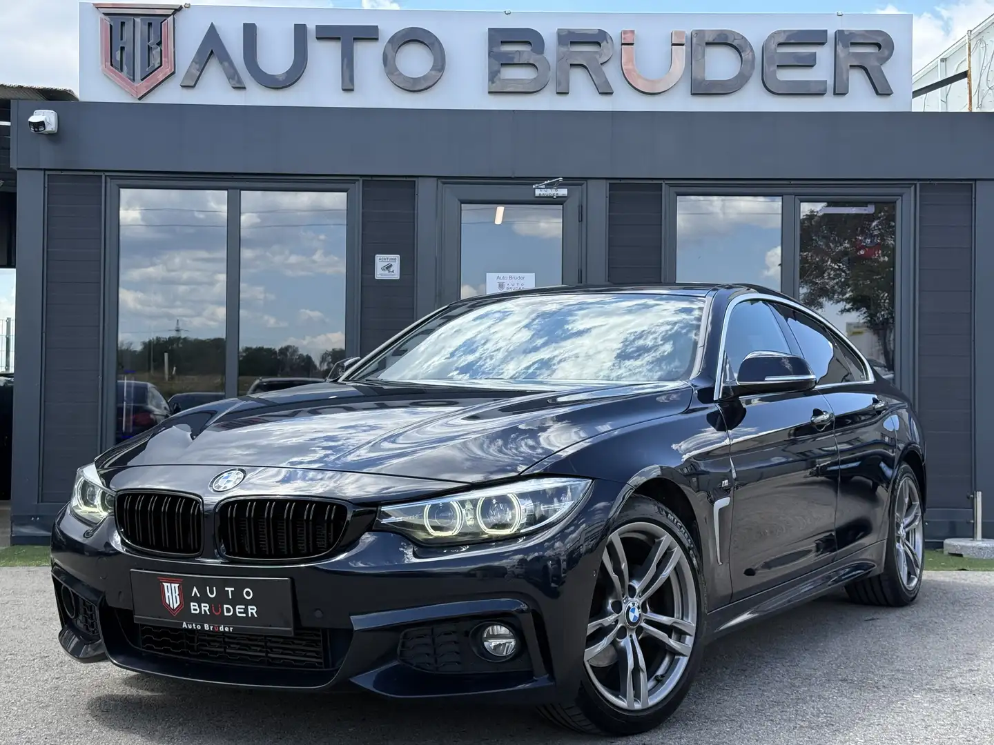 BMW 418 418 d M Sport Schwarz - 2