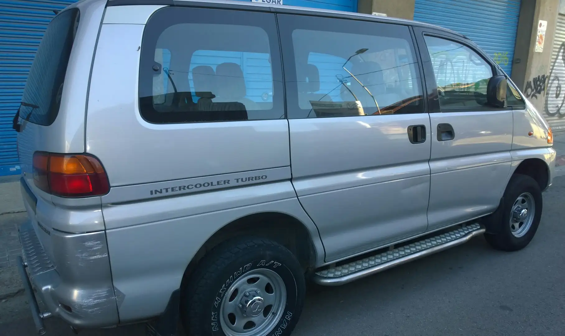 Mitsubishi Space Gear Space Gear 2.5 GLX TDI 4x4 GLX Plateado - 2