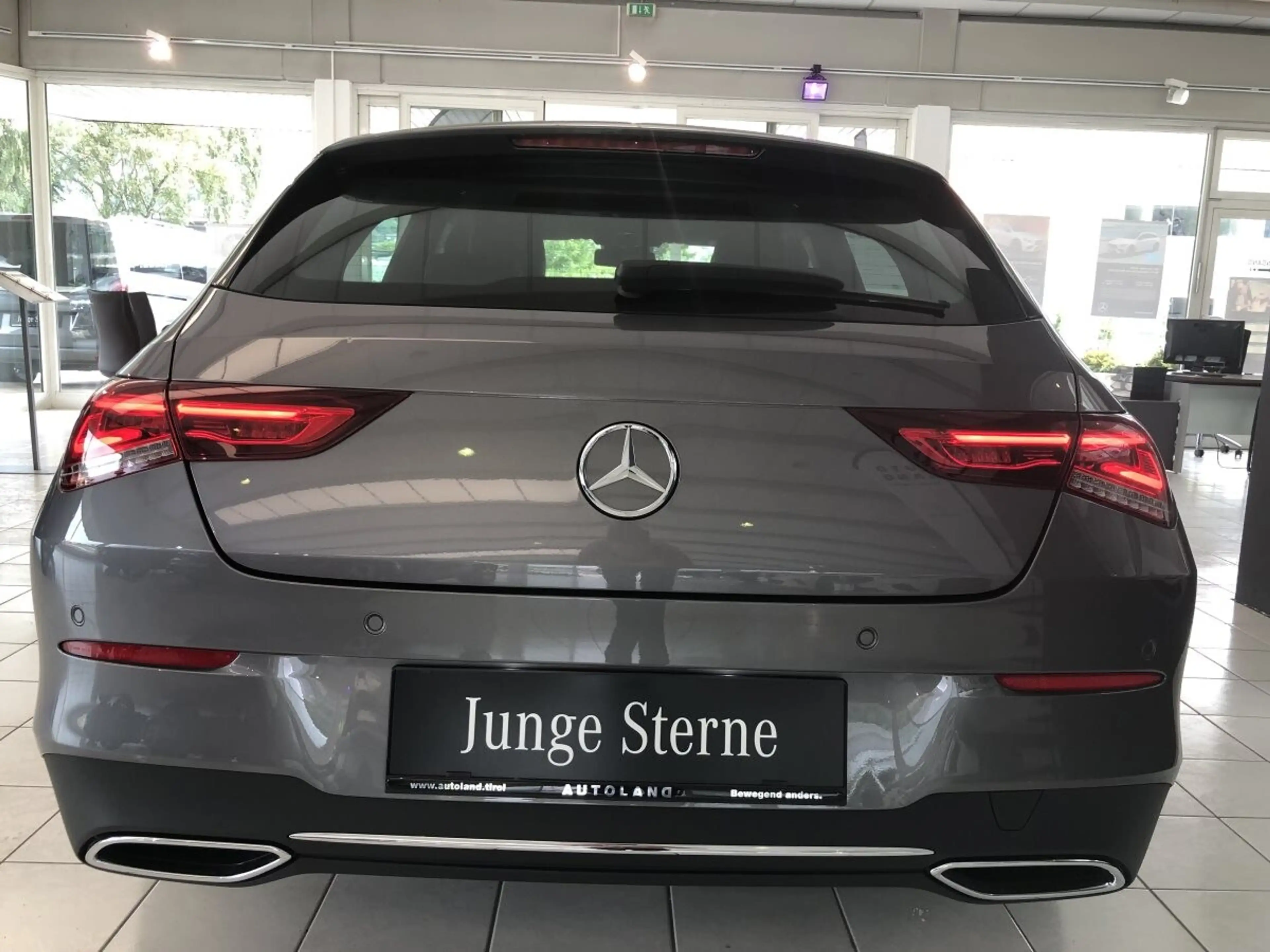 Mercedes-Benz CLA 180 shootingbrake — photo 5