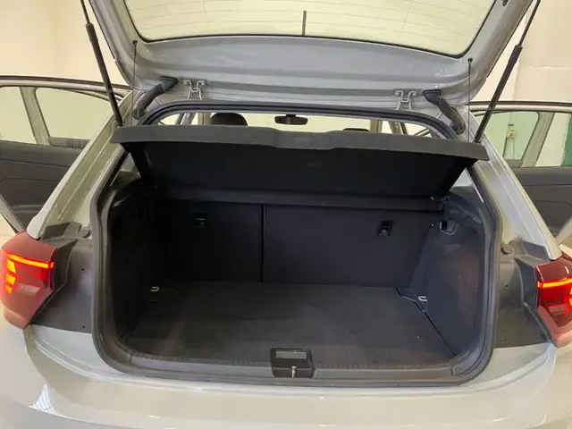 Volkswagen Polo view 13