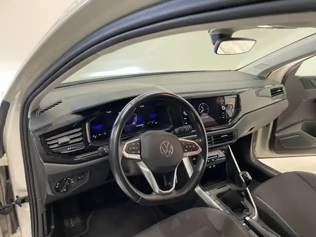 Volkswagen Polo view 15
