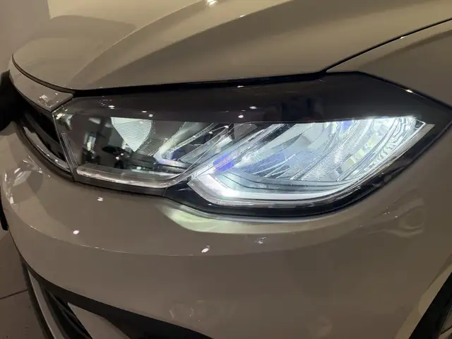 Volkswagen Polo view 15