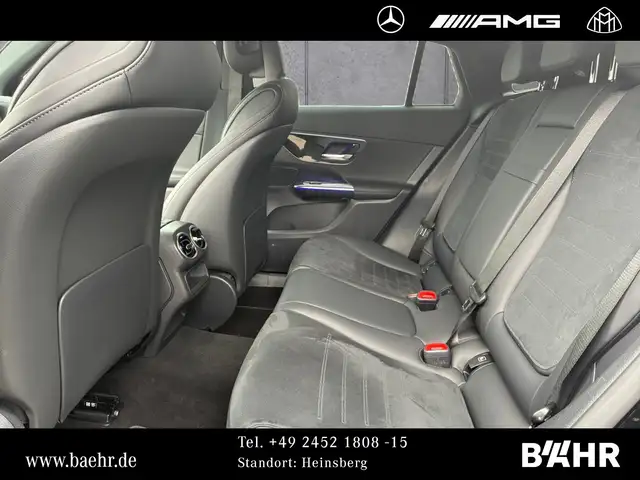 Mercedes-Benz 220 view 9