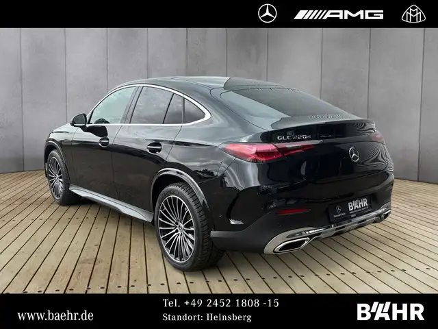 Mercedes-Benz GLC view 3