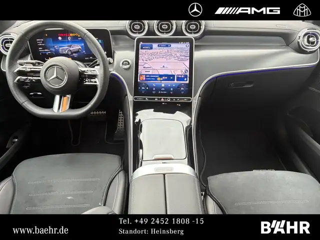 Mercedes-Benz 220 view 4