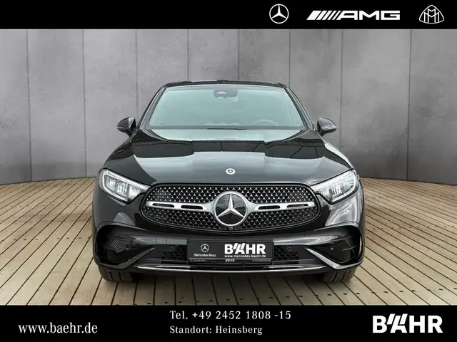 Mercedes-Benz 220 view 7