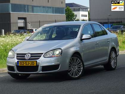 Volkswagen Jetta 2.0 FSI NAP/XENON/CLIMA/CRUISE/PDC/APK