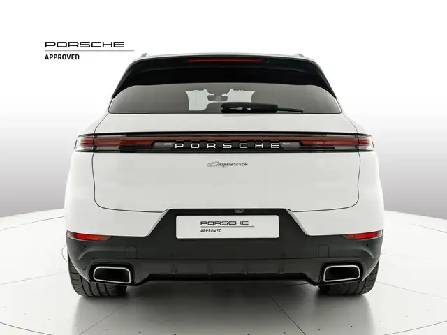 Porsche Cayenne view 4
