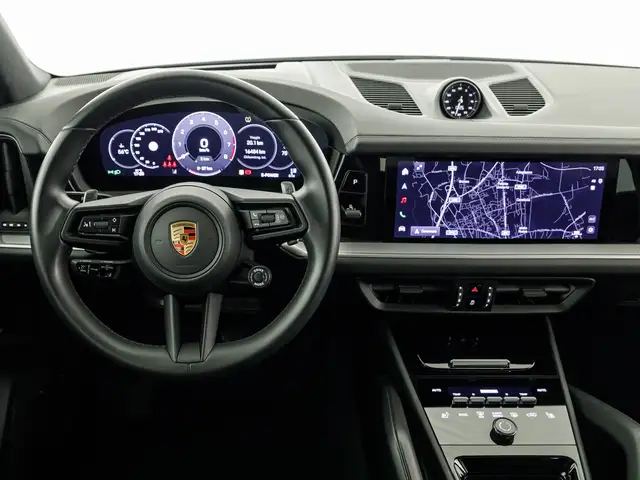 Porsche Cayenne view 11