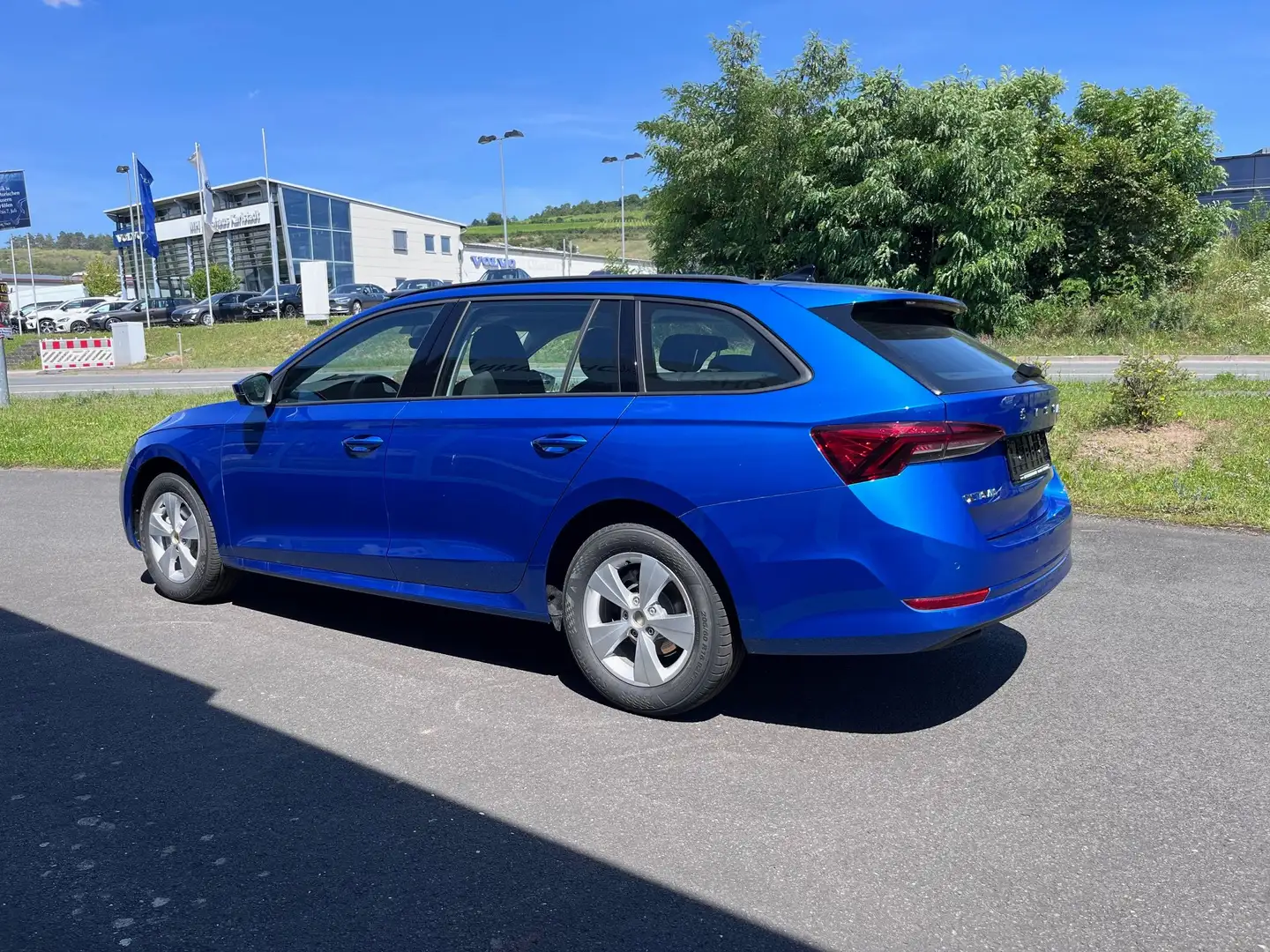 Skoda Octavia Combi Blau - 2