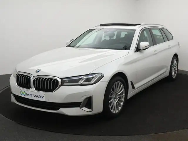 BMW Active Hybrid 5 Touring 520iA 184PK *AUTOMAAT*PANO DAK*LEDER*SFEERVERLICHTING*NAVI*BLTH*CRUISE*APP CONNECT*FULL LED*...