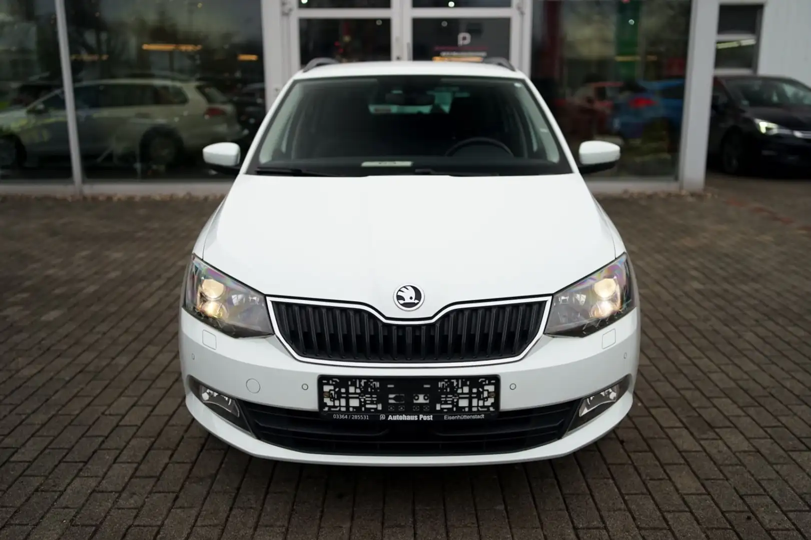 Skoda Fabia Combi 1.4 TDI Joy Navi AHK Sitzheiz Klima Blanc - 2
