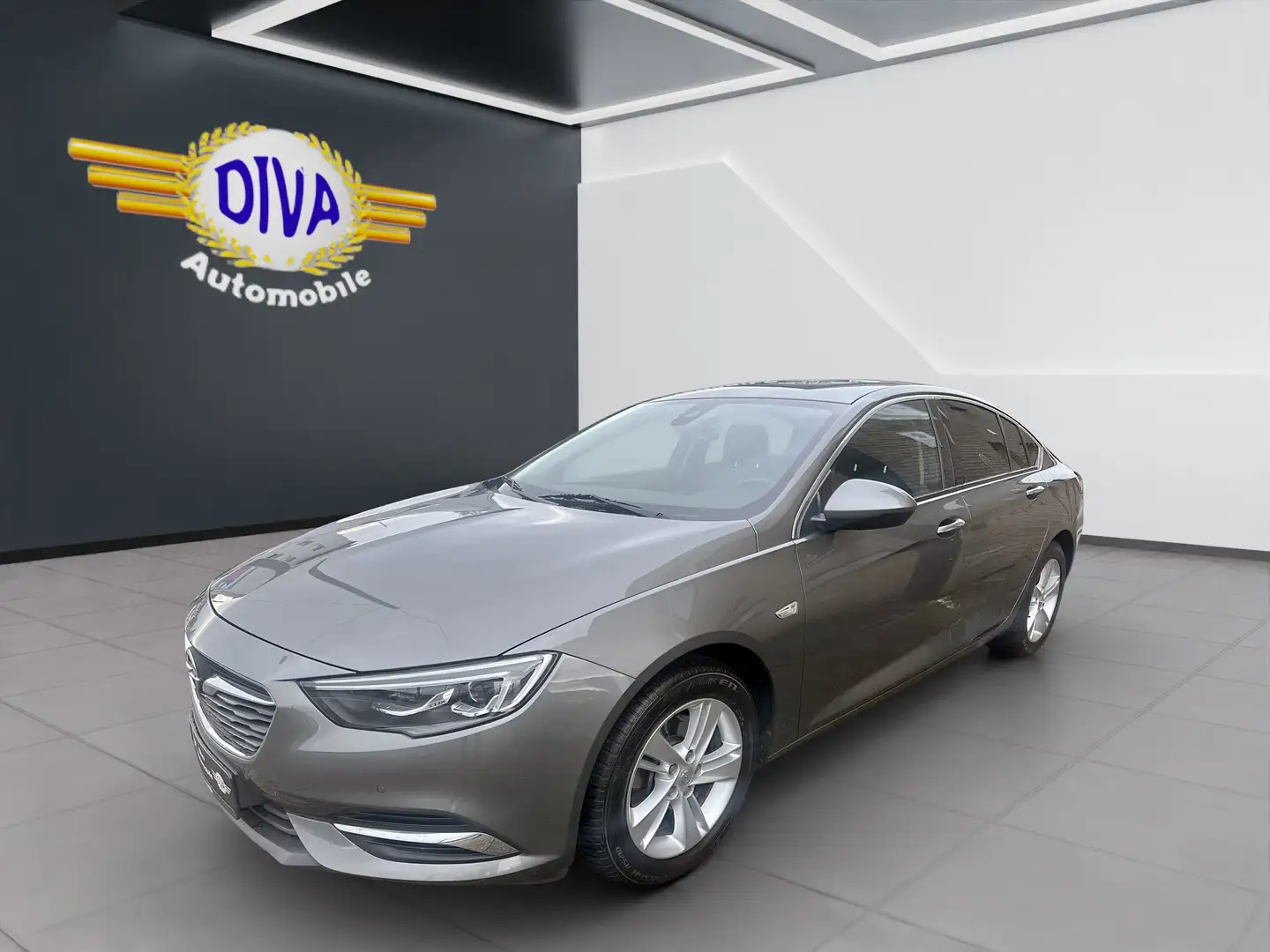 Opel Insignia Grand Sport Innovation Grau - 1