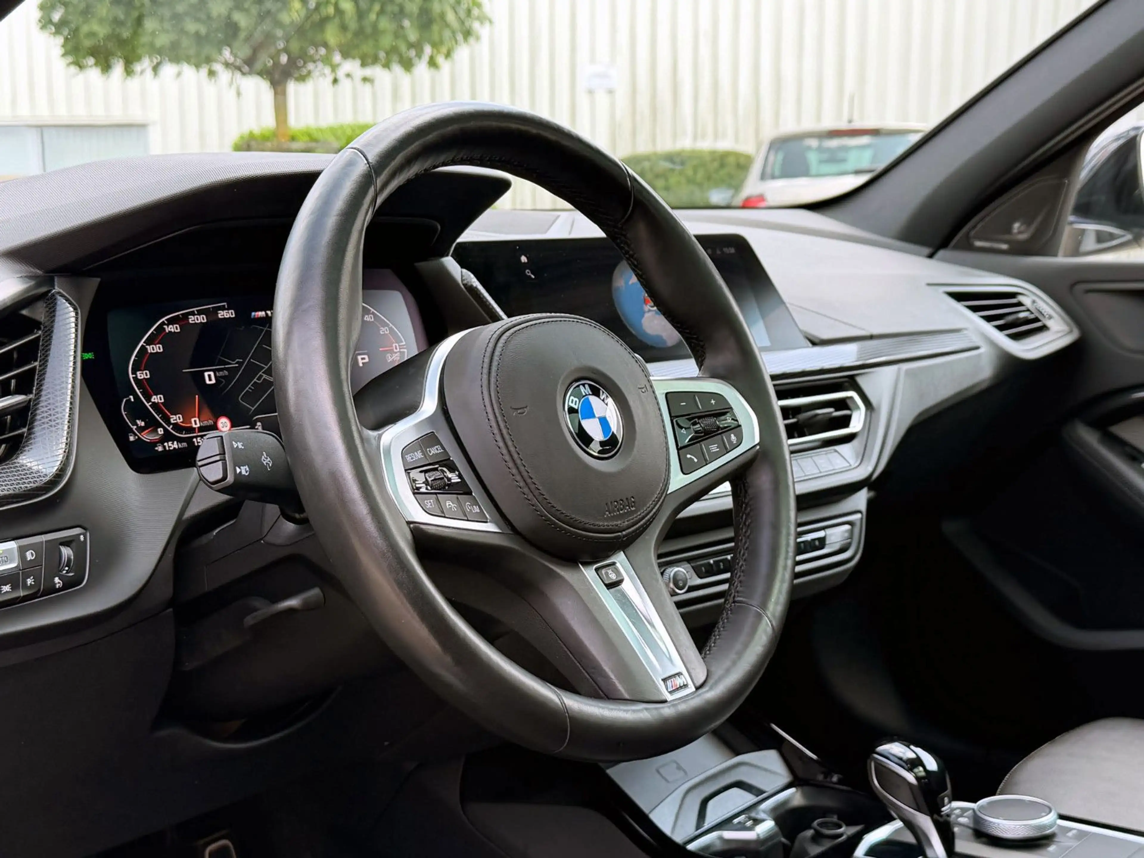 BMW 135 i Steptr. xDrive M-Perf. ACC KAM HUD PANO BT — photo 8