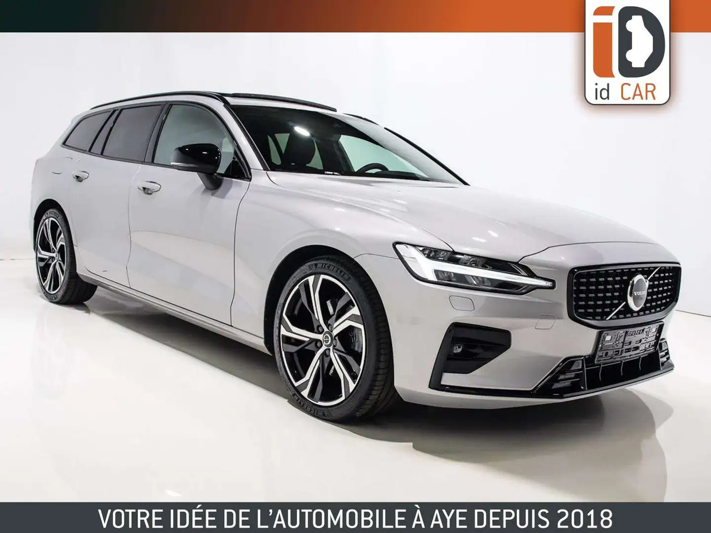 Volvo V60 B4 HYBRIDE NOVC DARK PLUS TOIT PANO CUIR HUD JA19 Argent - 1