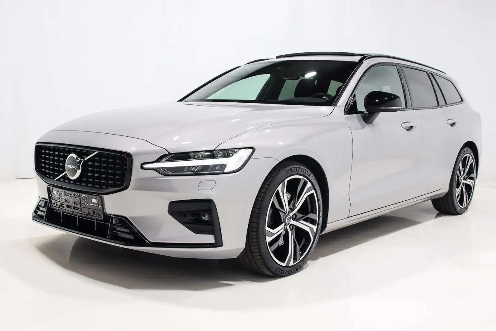 Volvo V60 B4 HYBRIDE NOVC DARK PLUS TOIT PANO CUIR HUD JA19 Argent - 2