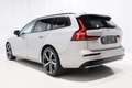 Volvo V60 B4 HYBRIDE NOVC DARK PLUS TOIT PANO CUIR HUD JA19 Argent - thumbnail 4