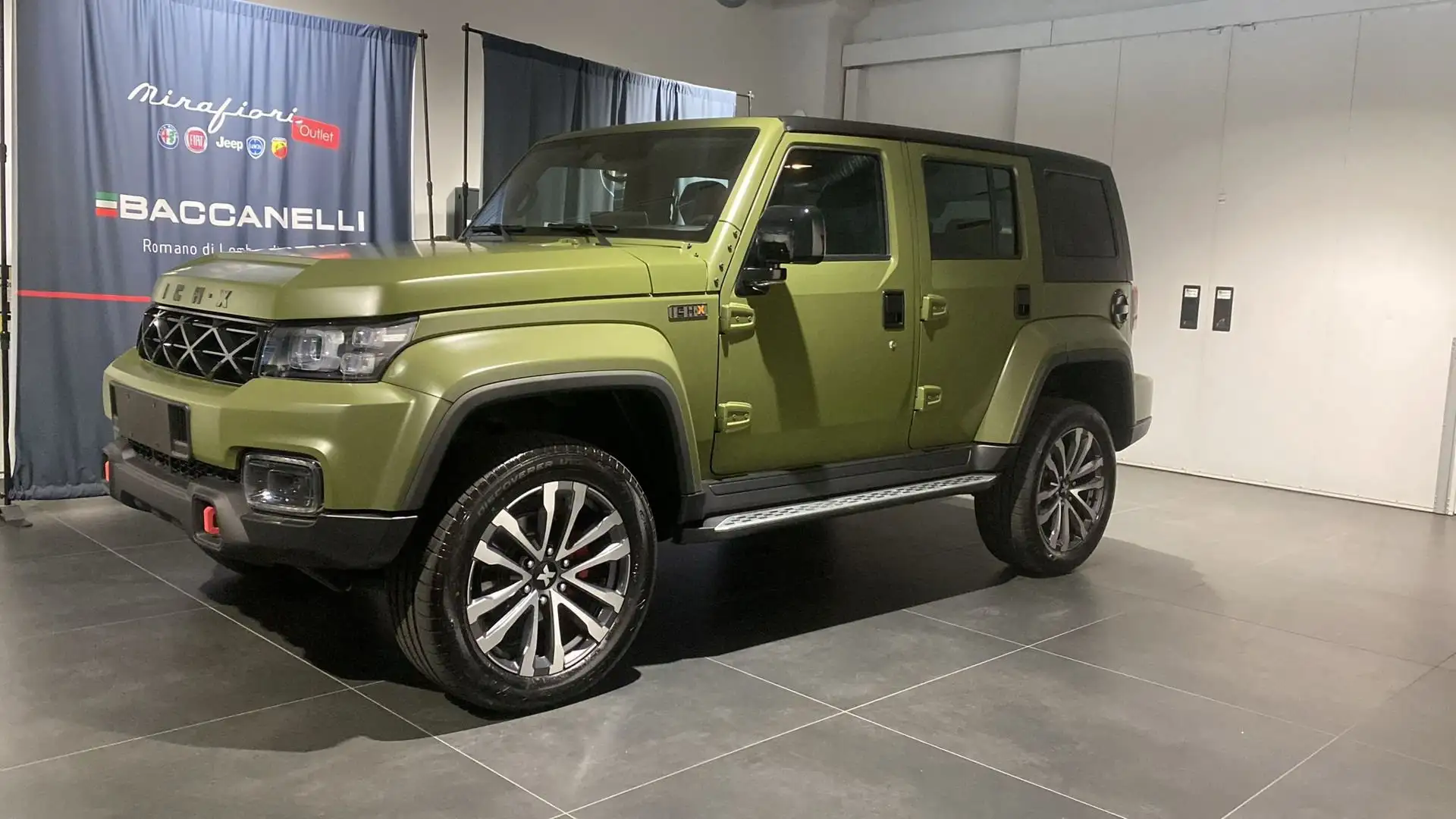 ICH-X K2 2.0 Turbo Diesel 4x4 Verde - 1