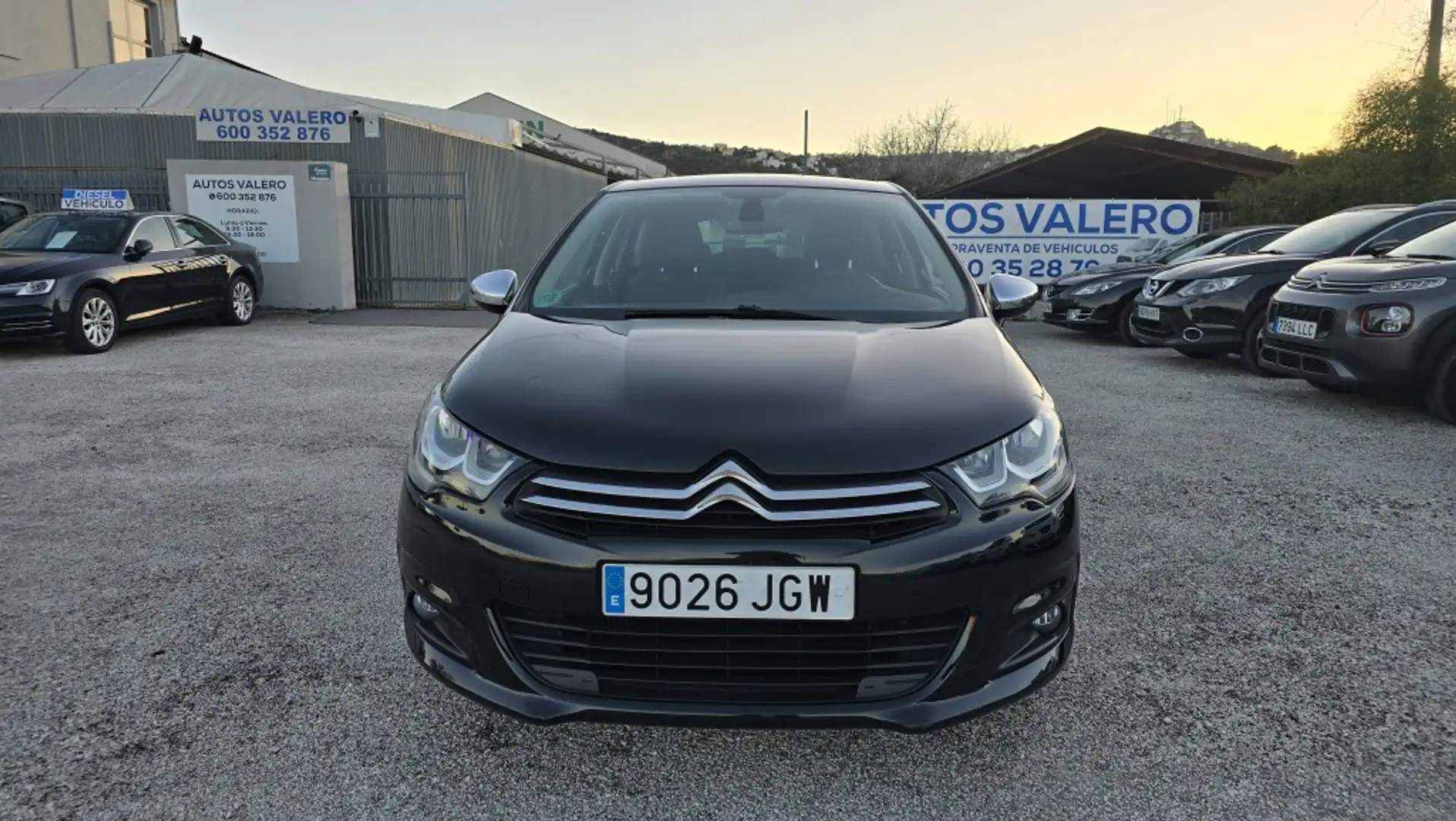 Citroen C4 1.6BlueHDI S&S Feel Edition 120 Negro - 1