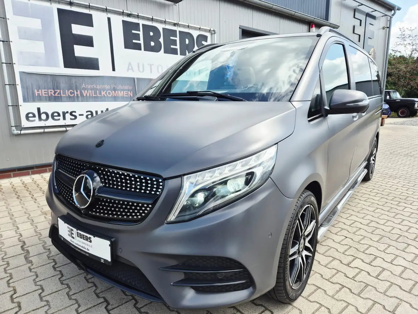 Mercedes-Benz V300 AMG/AVANTG/EDITION/4MATIC/360°/BURMESTER Grau - 1
