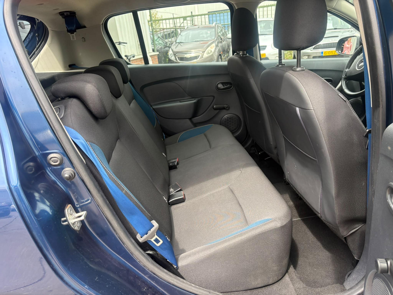 Dacia Sandero 0.9 TCe 10th Anniversary Airco, cruise, radio, tre — photo 11