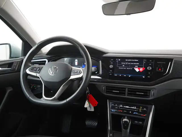 Volkswagen Polo view 5