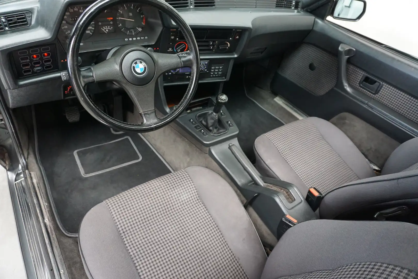 BMW 635 6-serie CSi Shadowline. LIEFHEBBERS AUTO! 23 JAAR Grau - 2