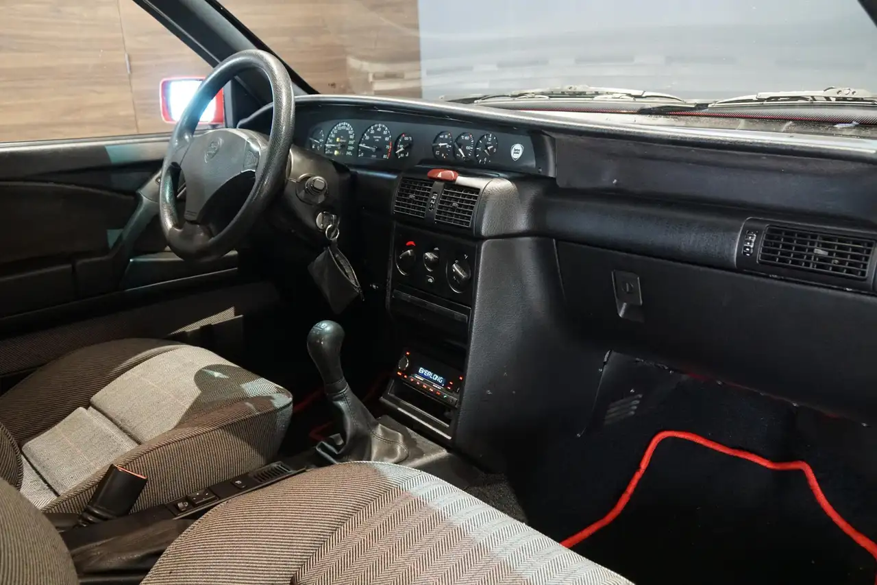 Lancia Delta HPE 2.0-16V 139 PK 3-DEURS ORIGINEEL NEDERLANDS, foto 7
