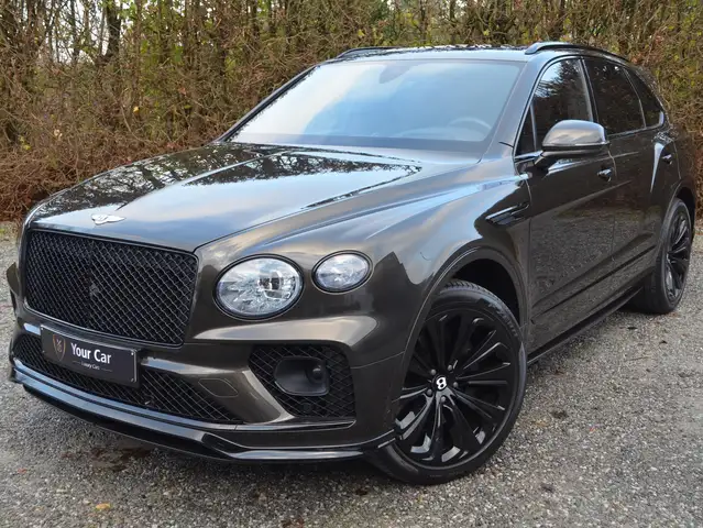 Bentley Bentayga V8S Belgian Equestrian Edition 1/10 MEGA FULL!