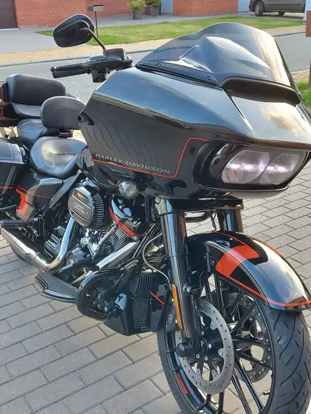 Harley-Davidson Road Glide - foto 6