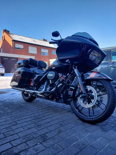 Harley-Davidson Road Glide - foto 2