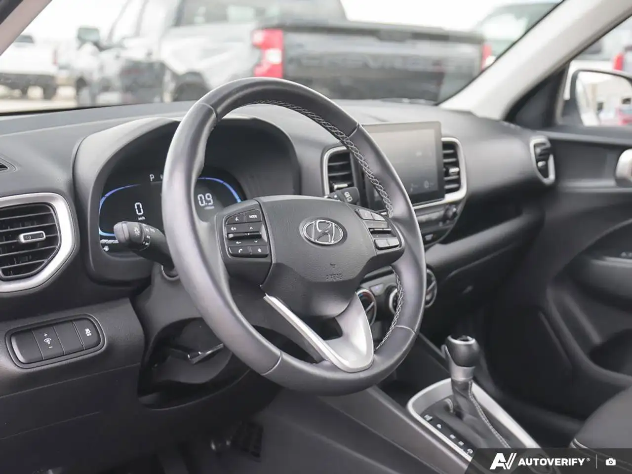 Hyundai Venue снимка Hyundai Venue