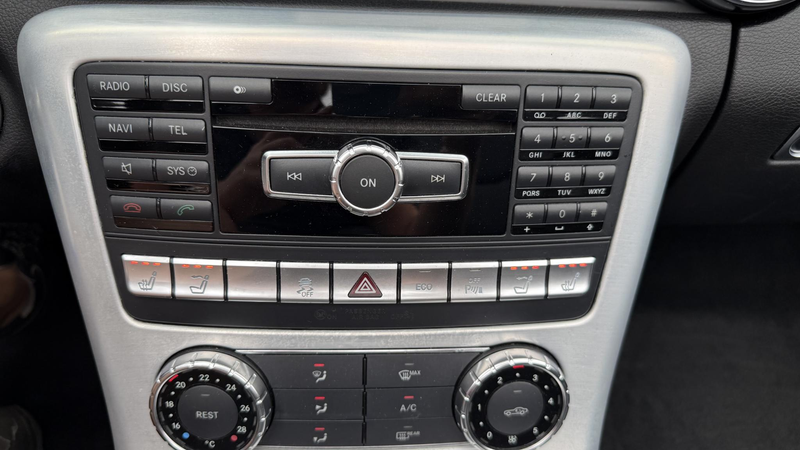 Mercedes-Benz SLK 200 — photo 21