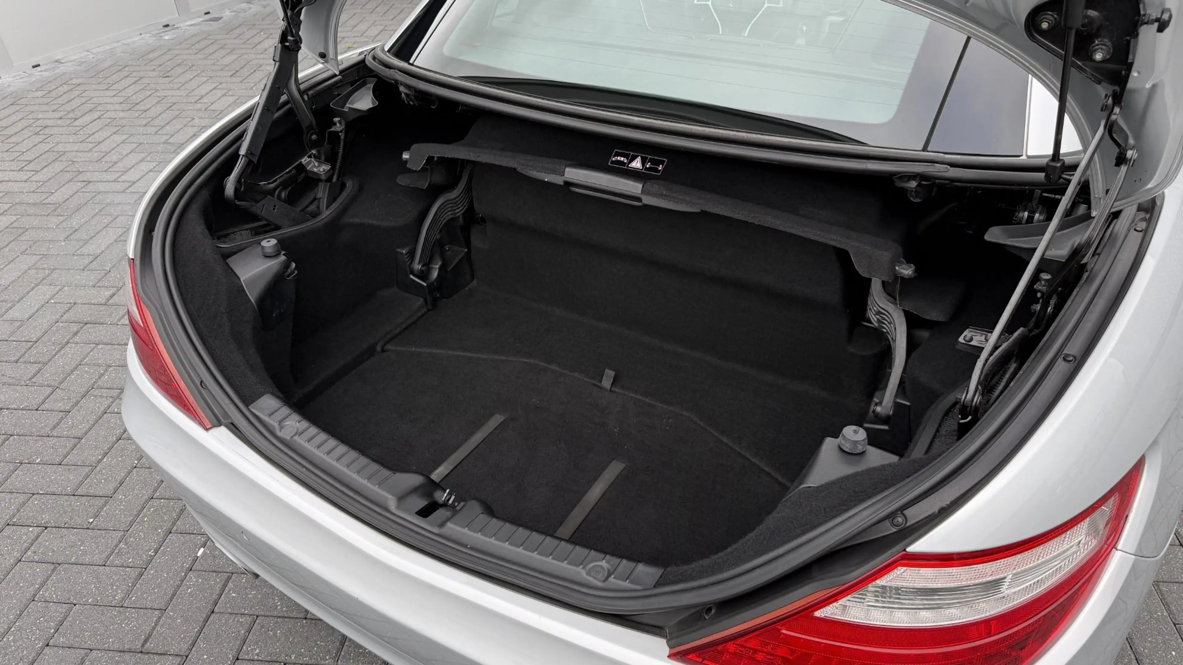 Mercedes-Benz SLK 200 — photo 8