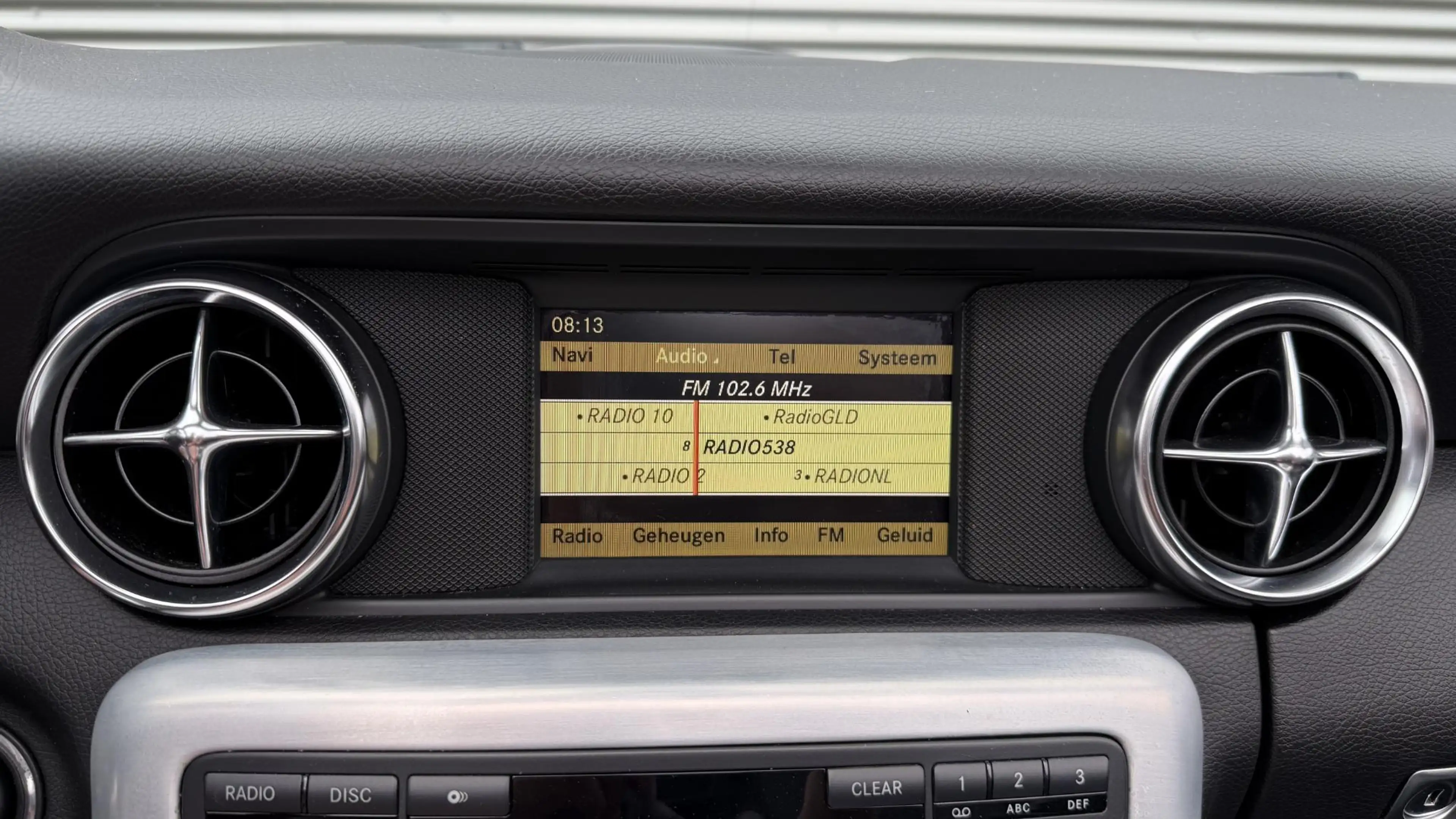 Mercedes-Benz SLK 200 — photo 17