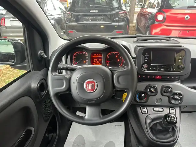 Fiat Panda view 8