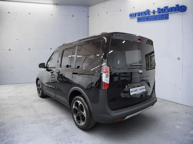 Ford Tourneo Courier view 4