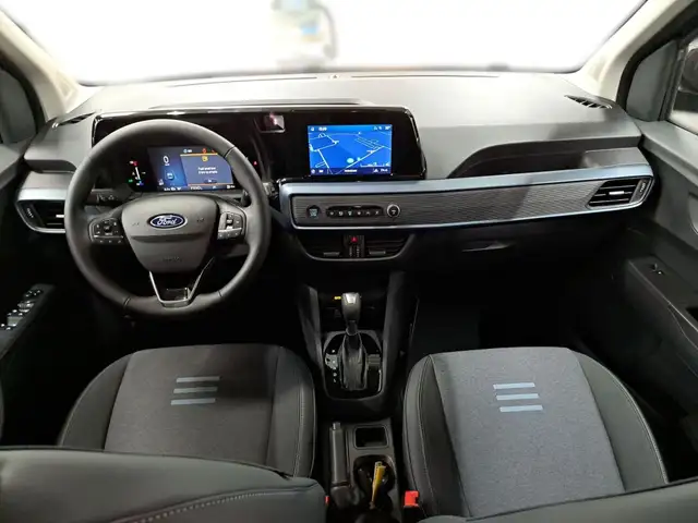 Ford Tourneo Courier view 11
