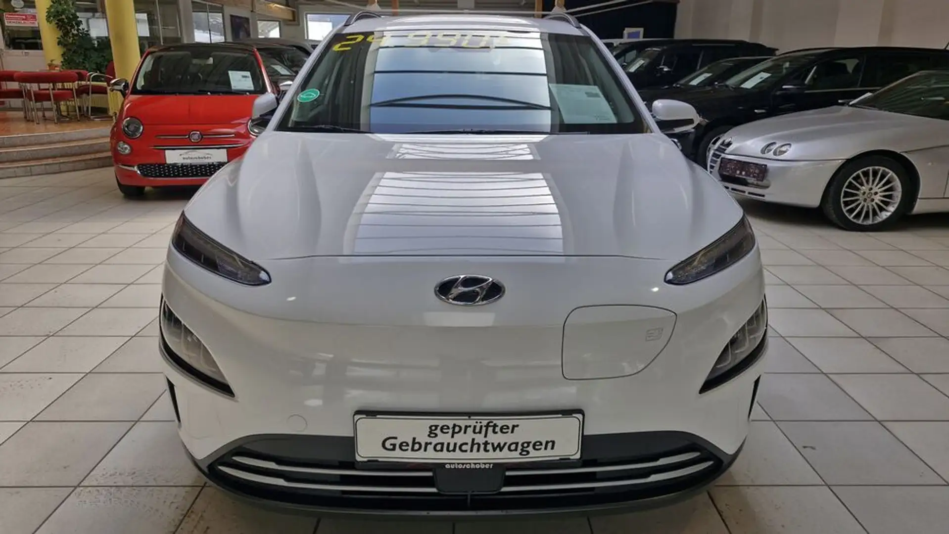 Hyundai KONA Elektro 39kWh Edition 30 Plus Weiß - 2