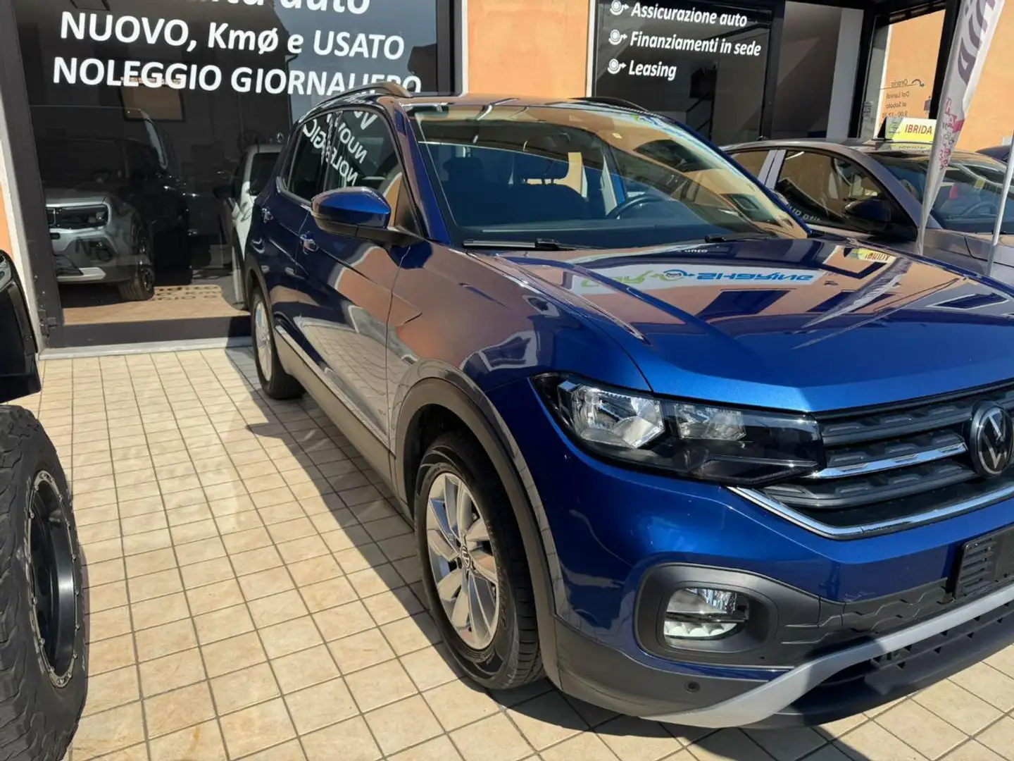 Volkswagen T-Cross 1.0 TSI 110 CV DSG Style Blu/Azzurro - 2